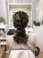 ヘアセット専門店 ナゴミ 池袋店(nagomi)&nbsp;ポニーテール風ハーフアップ