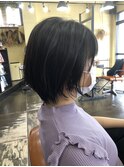 ショートボブ