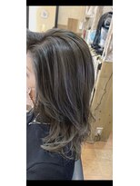 ハニーリップス&nbsp;セミレイヤーヘア