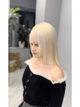 ペレ 渋谷(PELE) 黒髪/グレーベージュ/ハイトーン/ブリーチ/渋谷