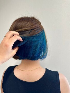 スイ バイティティ 川崎店(suis. by titi) 切りっぱなしボブインナーカラー