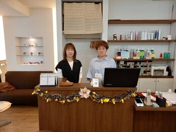 美容室てんとう虫 プレジール(Plaisir)の写真/【吹田/駐車場完備】女性Staffのみのプライベートサロン★女性ならではの繊細な目線で提案してくれる♪