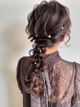 シェル(Shell)の写真/《北新地3分/ヘアセット専門店/早朝OK》ヘアセット￥1700～☆結婚式や二次会に◎経験豊富なスタッフ多数♪