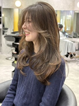 シティ(CITY) レイヤーカット バタフライカット ミディアムレイヤー かきあげ