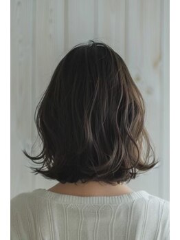 プルス 六地蔵店(PLUS)の写真/お洒落な大人女性におすすめ♪白髪をカバーしつつ、艶感UPで大人の魅力を演出するカラーを多数ご用意◎