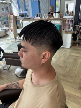 コワファースト 大分(COIFF1RST) フェードサブスク