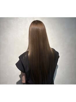【自分史上最高のうる艶美髪◎】きらめく艶髪に圧巻★当店自慢の圧倒的艶美髪ストレートに感動します♪