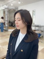 ミリ(mm)&nbsp;1度はやりたい！？キレイめも可愛くもなれるトレンドくびれヘア