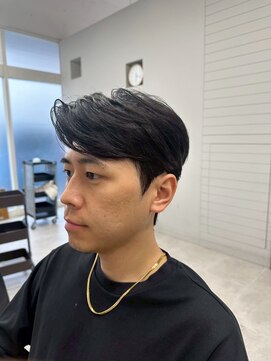 リコヘアー(LiCO HAIR) 那覇/刈り上げセンターパート/波巻きツイストスパイラル