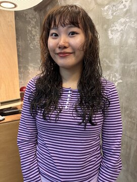 アイヘアー(Ay hair) 抜け感たっぷり～、濡れツヤロングウェーブ