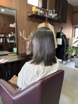 アオイ(Aoi) ツヤ重視◎暗めブラウンのミディアムスタイル