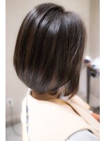 ローラン(ROULAND)&nbsp;アッシュグレージュスポンテニアス黒髪ボブ