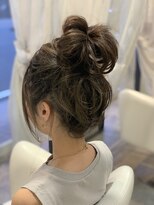 ルーヴル(LOUVRE) LOUVRE　ヘアアレンジ×シニョン