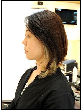 メタ(META) カット＋インナーカラ―のダブルカラ―