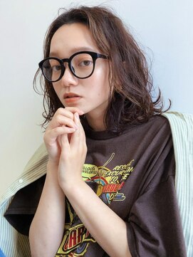 ディッセンバー 神宮前(December) くせ毛風パーマ　鎖骨ミディアム