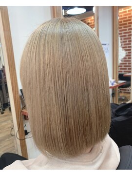 エイト プラット 渋谷2号店(EIGHT plat) ブロンドベージュ