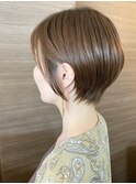 ショートボブ