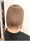 切りっぱなしボブ/外ハネ