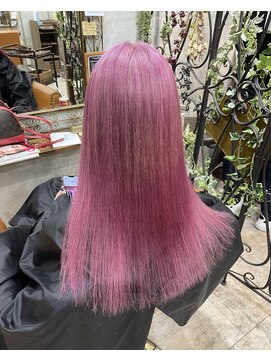 ブーミー(Bor mee) 【Bormee】艶髪ピンク　ハイトーン　韓国風