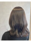 透け感透明感ツヤ髪オリーブベージュ くびれS字ウェーブロング