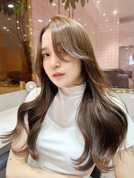 ルームバイシー 新宿(Loom. by Sea) 韓国前髪ショコラアッシュ【韓国ヘア/ふんわりカール/新宿】