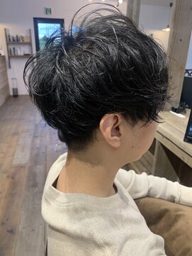 リルキャンプ(lillCAMP) メンズパーマ