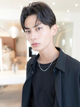 イオ 本厚木(io) アッシュブラックセンターパート束感コンマヘアハイライト