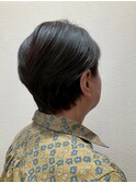 ダークグレージュ大人可愛いひし形前下がりショートボブカット