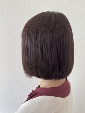 クララ トヨハシ(CLALA Toyohashi) 艶やかピンクボブ