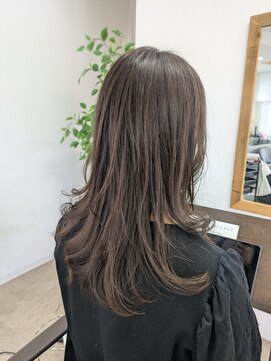 ラヴィリス バイ レム(Raviliss by rem) グレージュカラー