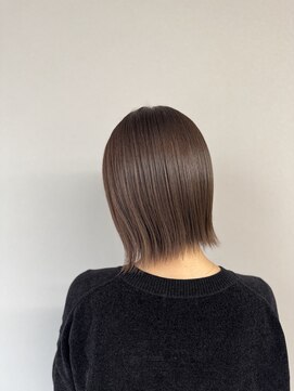 ココアブラウン×髪質改善切りっぱなしボブ