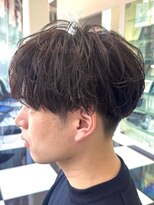 オーシャントーキョー(OCEAN TOKYO)&nbsp;ツーブロックセンターパートゆるめスパイラルパーマ