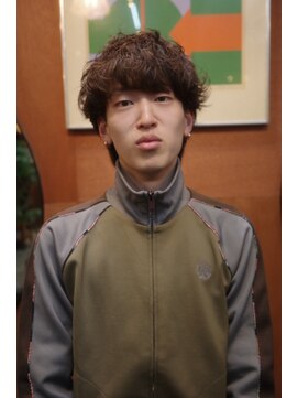 エディ(Edy) マッシュウルフ波巻きスパイラルパーマメンズパーマ眉毛カット