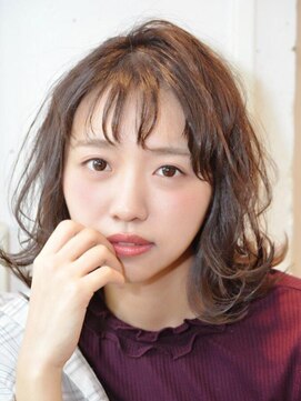 スタンス(stance) 透けるバングで とろみ感漂う艶ミディ[恵比寿/恵比寿駅]