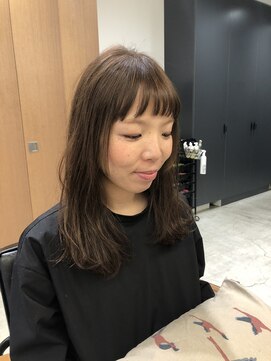 ヒュッゲ ヘアーワークス(hygge hair works) ゆるミディ