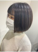 艶髪引き立つ丸みボブ