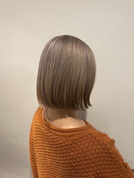ルース(RUTH) ミニボブにハイトーン