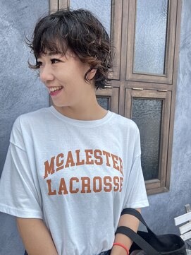 クララデアンシュシュ(Kurara de UN CHOU CHOU) セミウェットでつくるパーマスタイル