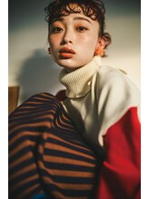 【似合わせ】トータルコーディネイトの一つとしてのヘアデザイン。