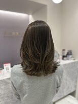 エレノア アネックス銀座(Eleanor)&nbsp;ミディアムレイヤー×オリーブベージュ