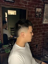 ラッドクルー バーバー ショップ(RADCREW BARBER SHOP) バーストフェード