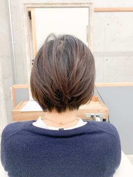 ユッカ エルア 武庫之荘南口(YUCCA elua) 【elua 角床】大人可愛いエアリーショート