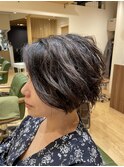 オトナの前下がりデザインカラーショートボブ