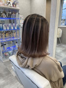 ホワイト(WHITE) [WHITE RYOTA] ピンクベージュバレイヤージュ