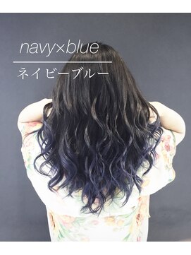 バトー(bAteAu) ネイビー、ブルー、グラデーション、エクステ、ハイライト