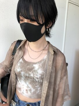 ラヴィズム(LUVISM) 外ハネウルフ　ネイビーカラー １0代２0代