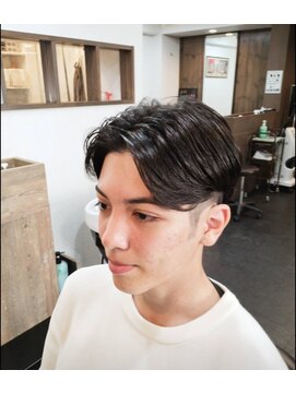 トレバー(Trever) メンズセンターパート