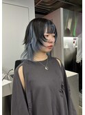 ウルフカットのブルーシルバーインナーカラー