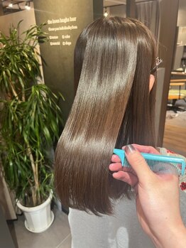 ザラブズラフズヘアー 守恒店(the loves laughs hair)の写真/《本気の髪質改善》どんな悩みも解決！トップブランドのトリートメントを豊富に取り揃え、理想の艶髪へ導く