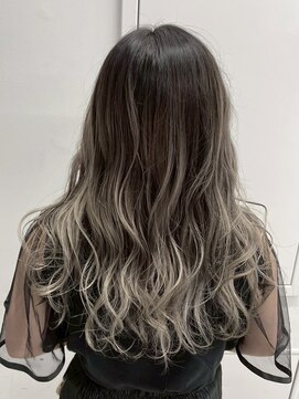 シエスタ バイ アンブルリュクス(siesta by amble luxe) バレイヤージュ